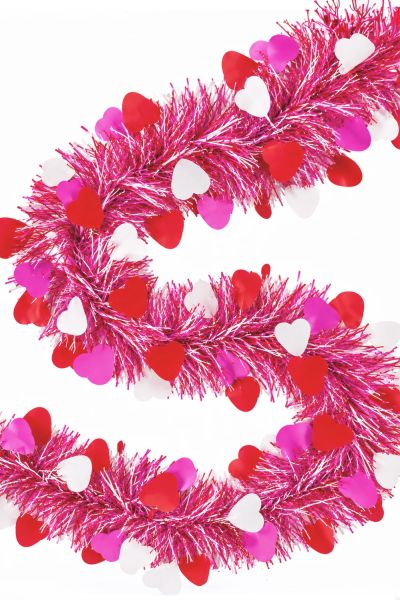 PVC garland pink red white with hearts 5m